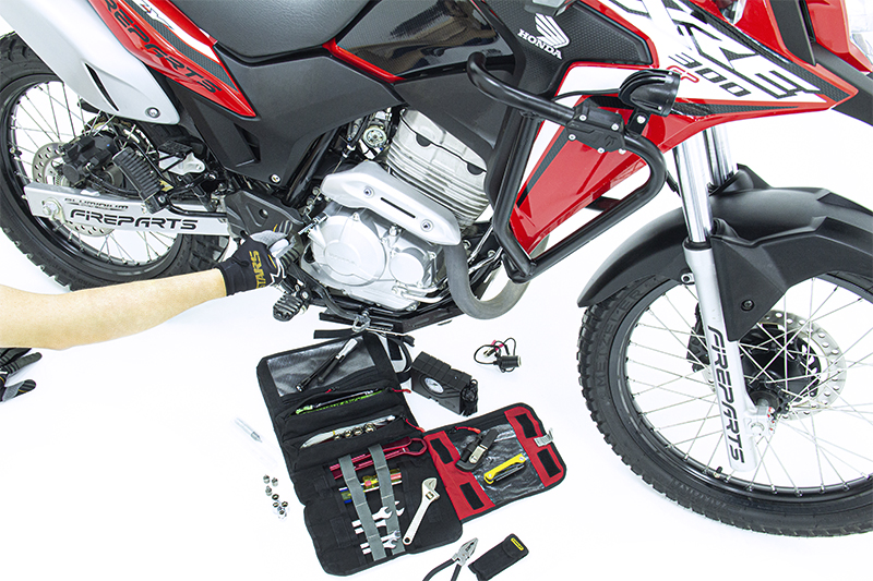 8 accesorios indispensables para viajar en moto –